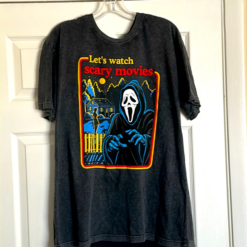 Ghostface Let’s Watch Scary Movies gray M tee shirt
